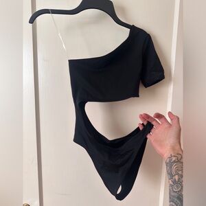 Alo bodysuit new never worn